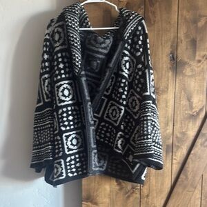 Maeve Black and White Patterned Poncho